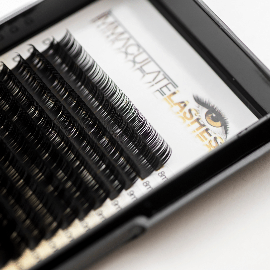 IMMACULATE C/D/D+ 20eil. MIX silk volume blakstienos